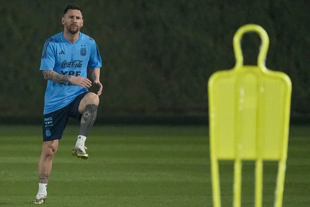 Messi volvió a entrenar a la par y la Selección ya piensa en el debut