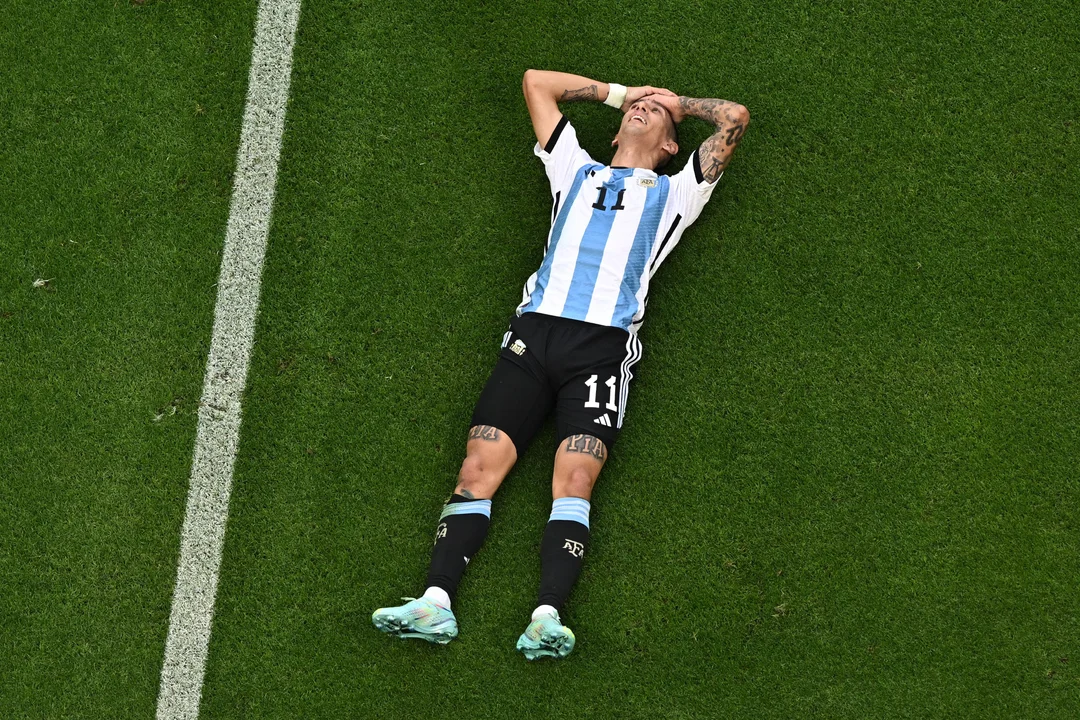 Scaloni cuida a Di María y prueba dos variantes en su puesto