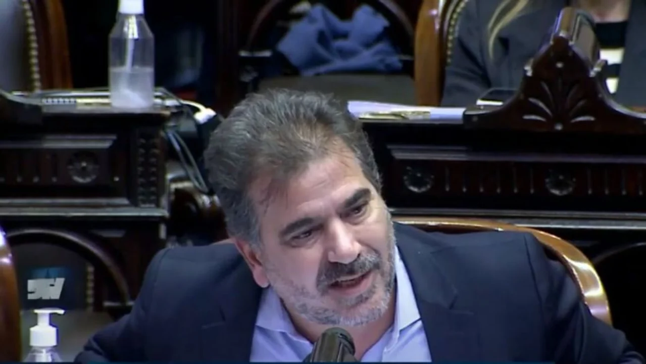 Una diputada pide la expulsión de Ritondo por el gesto que hizo este jueves