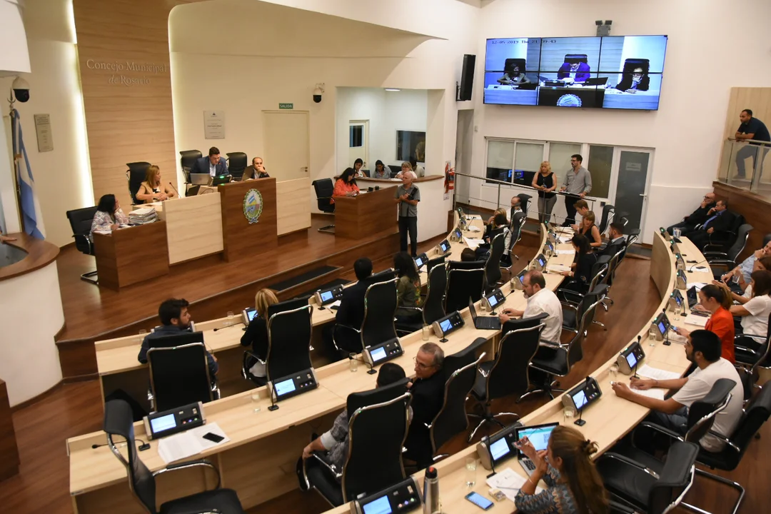 El Concejo cocina contrarreloj el Presupuesto 2023 y Javkin espera