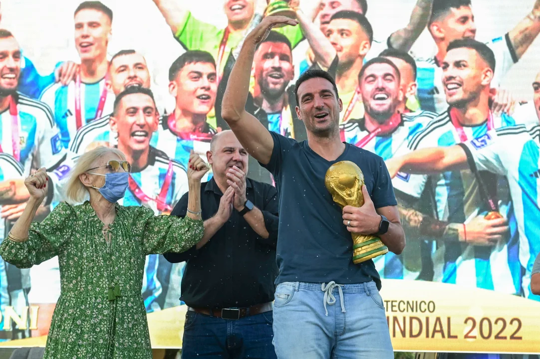 Scaloni recibió un emotivo homenaje en Pujato