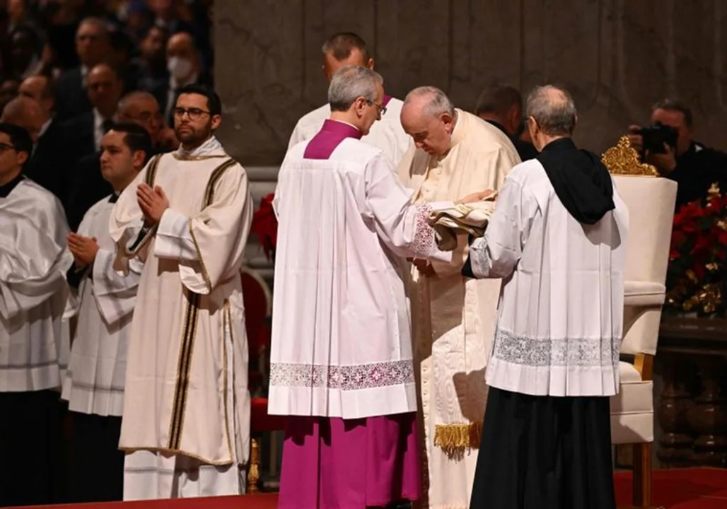 En su mensaje navideño, el Papa pidió el fin de la "insensata" guerra en Ucrania