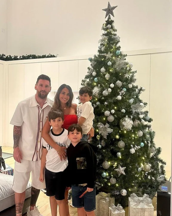 Sigue la fiesta: así fue la Navidad de los rosarinos Messi y Di María