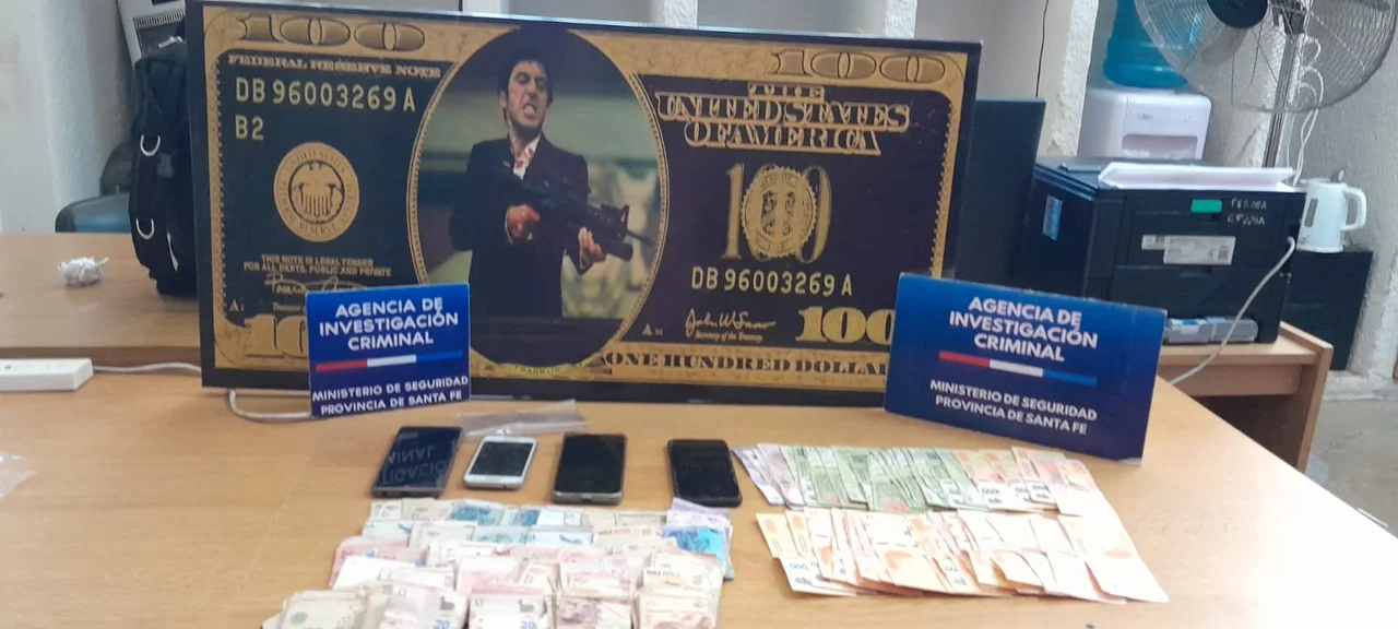 Detienen en zona oeste a dos personas por amenazas y extorsiones