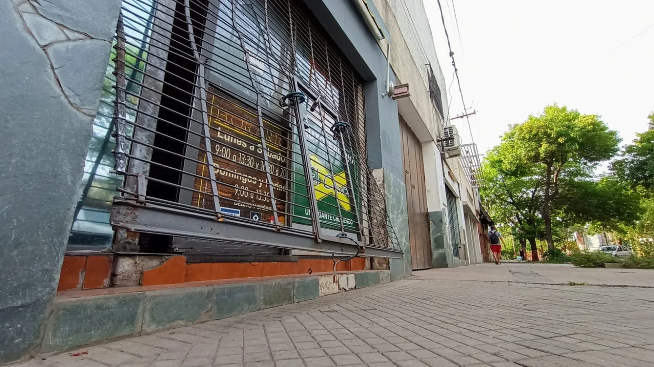 Vecinos denuncian que subió la inseguridad por una obra municipal paralizada
