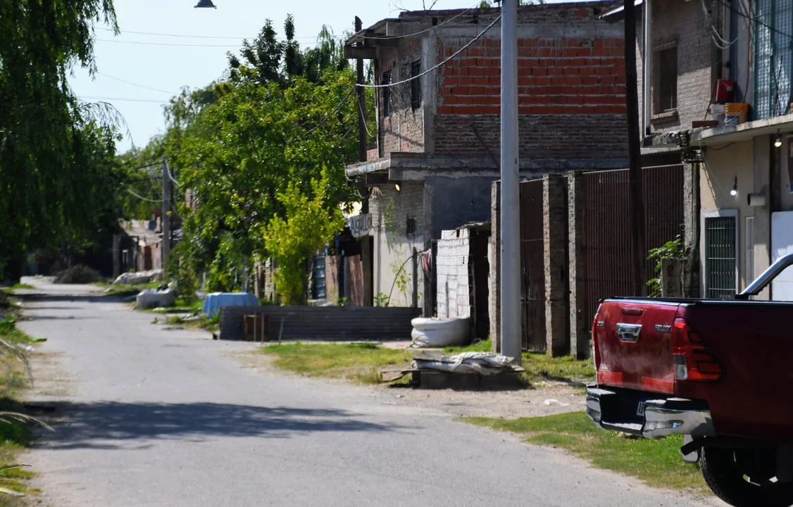 La cuadra donde arreciø la balacera contra los 4 niños. (Foto RosarioPlus)