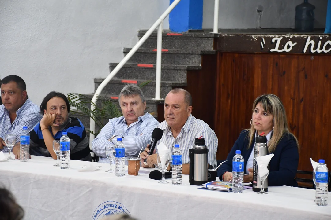Municipales anticipan escenario de conflicto si no reciben oferta salarial