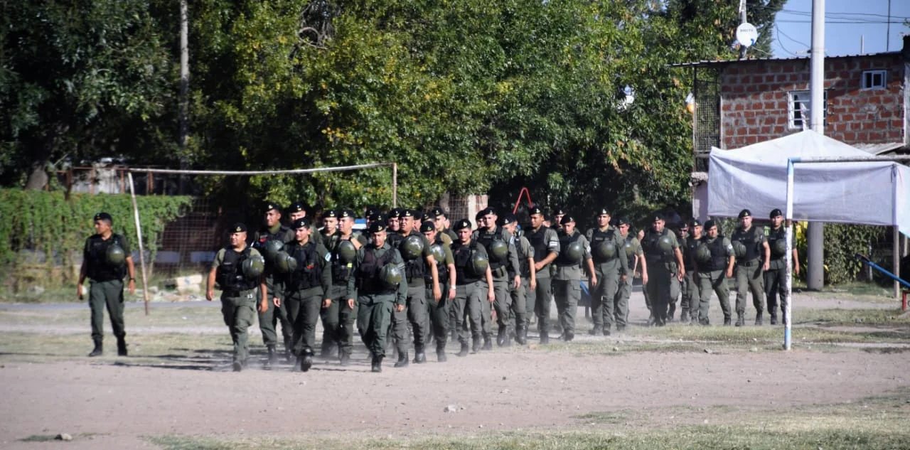 Fuerzas federales desembarcaron en el barrio donde asesinaron a Máximo Gerez