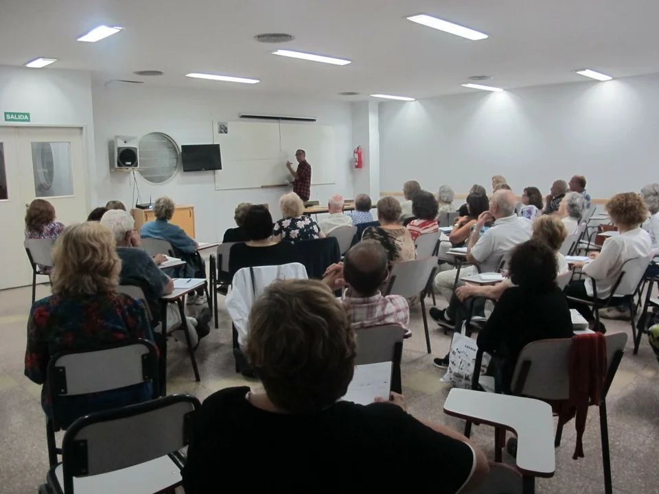 La UNR abre la inscripción a los cursos destinados a adultos mayores