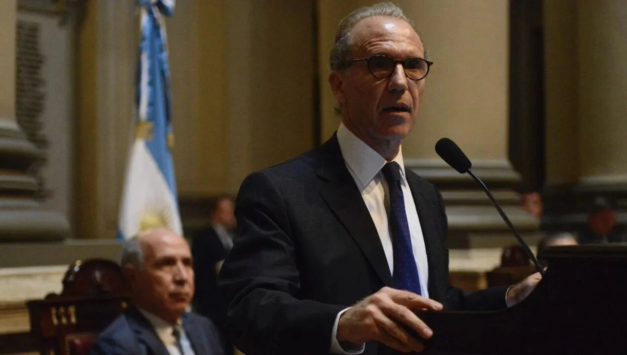 Rosenkrantz quiere cobrarse de Santa Fe miles de millones de pesos
