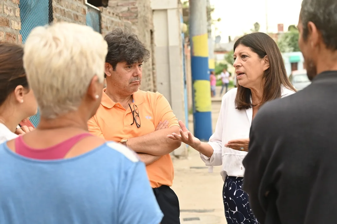 Clara García: “Vamos a terminar Cordón Ayacucho que Perotti interrumpió”