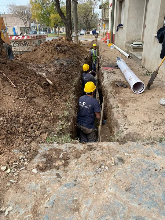 Nueva intervención de Aguas Santafesinas en barrio Nueva Roma