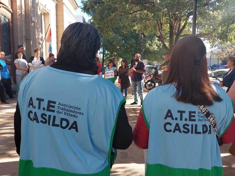 Trabajadores de ATE piden adelanto de cuota salarial