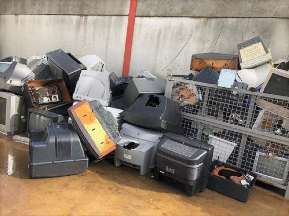 Recolección de RAEEs, más de 230 componentes electrónicos reciclados