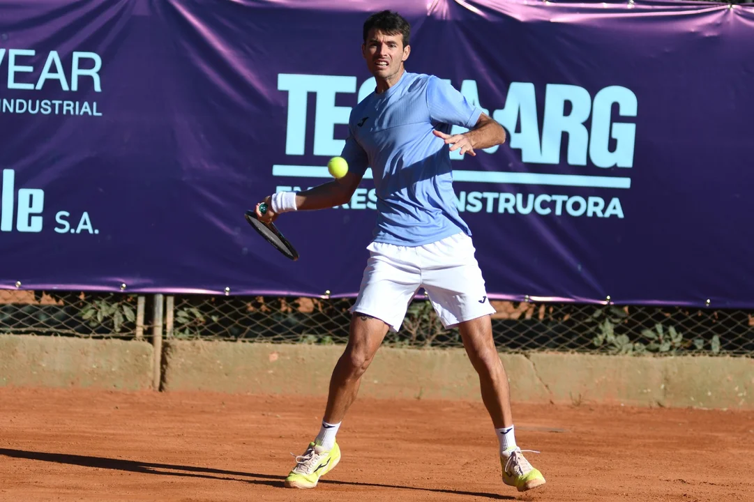 El ex top 50 avanza a paso firme.