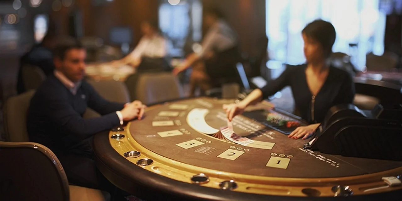Juega con los crupieres de Retabet Perú