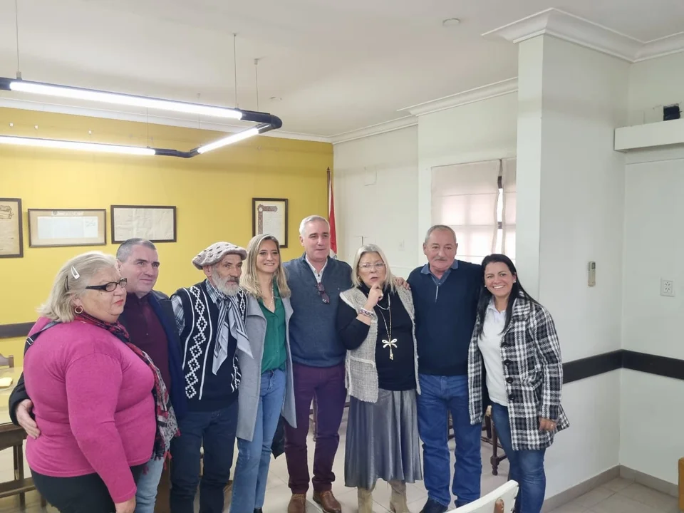 Carrió, en su recorrida por Esperanza (Foto: twitter Lilita Carrió)