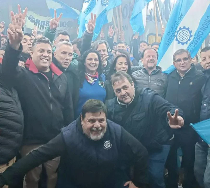 Silvana Teisa cerró su campaña con un auditorio repleto de trabajadores
