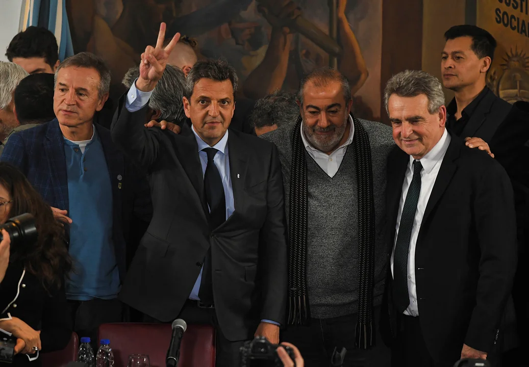 Massa estuvo en la CGT y dijo que el principal desafío es "revalorizar el salario"