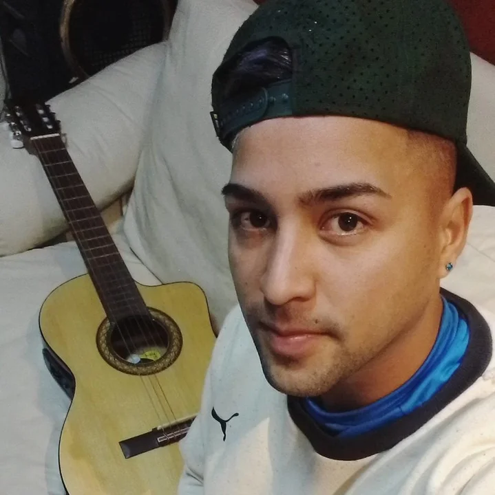 Martín, víctima de una balacera en la noche de barrio Triángulo. 