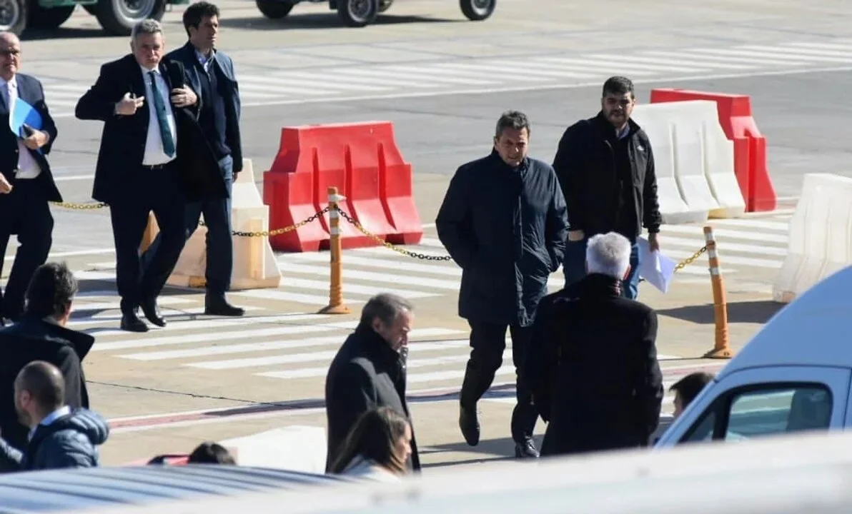 Massa anunció una unidad contra el lavado y refuerzos federales