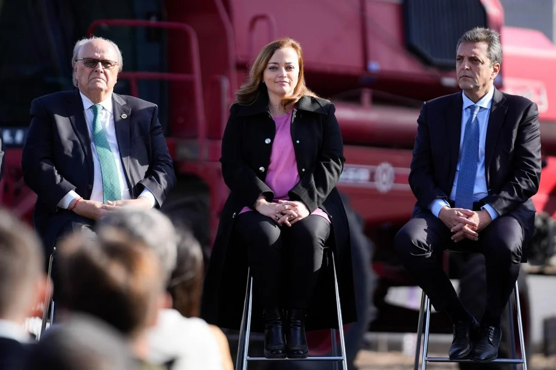 Ignacio De Mendiguren, Cecilia Moreau, Sergio Massa.