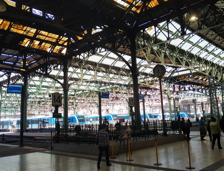 Una protesta cortó las vías en la línea Roca de trenes y hubo disturbios en Constitución
