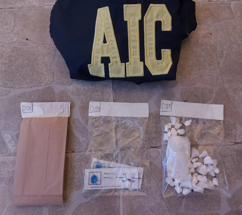 Cuatro allanamientos en Arequito y Los Nogales por droga