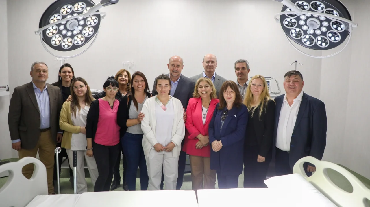 Perotti: “La provincia está pasando por un histórico proceso en materia de salud pública”
