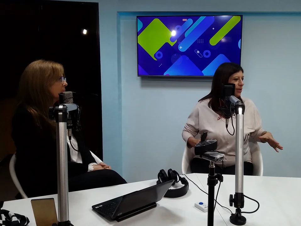 Clara García pasó por los estudios de Radio Casilda.
