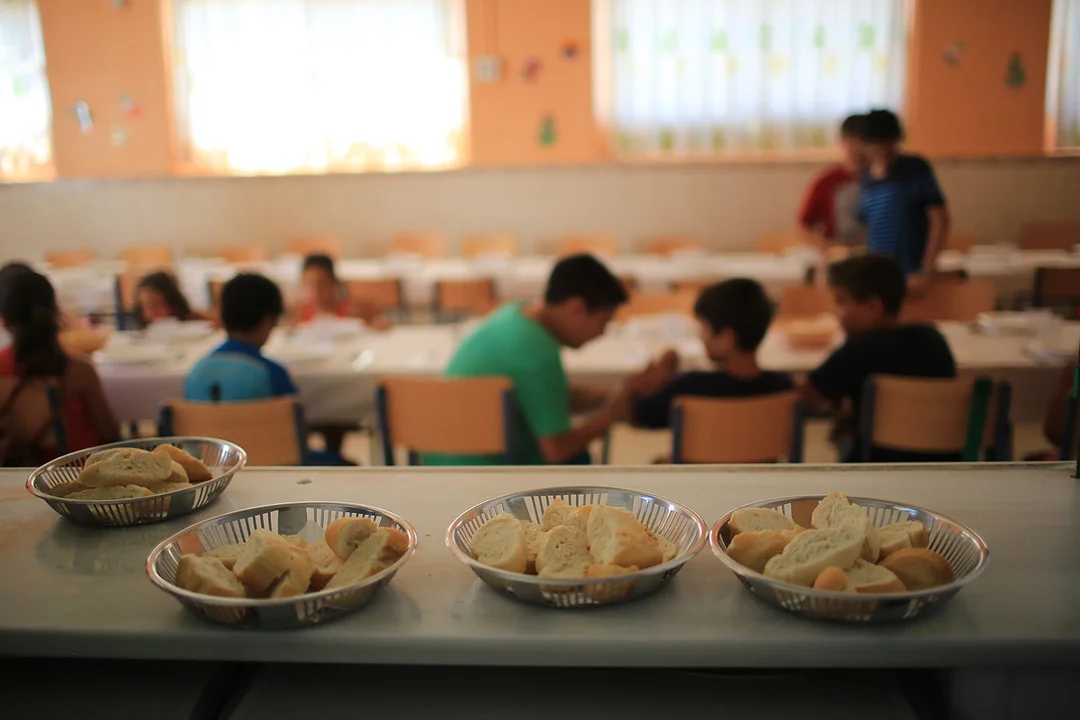 Dura crítica contra la Provincia por el "miserable" aumento a comedores escolares