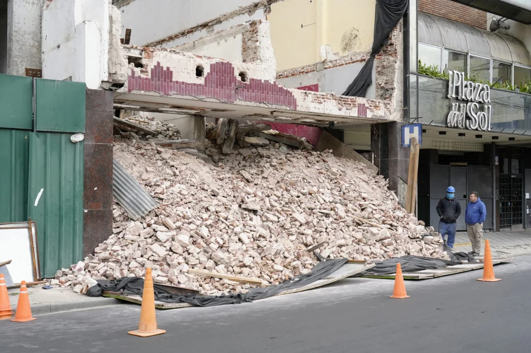Susto frente al Fontanarrosa por el derrumbe de una obra