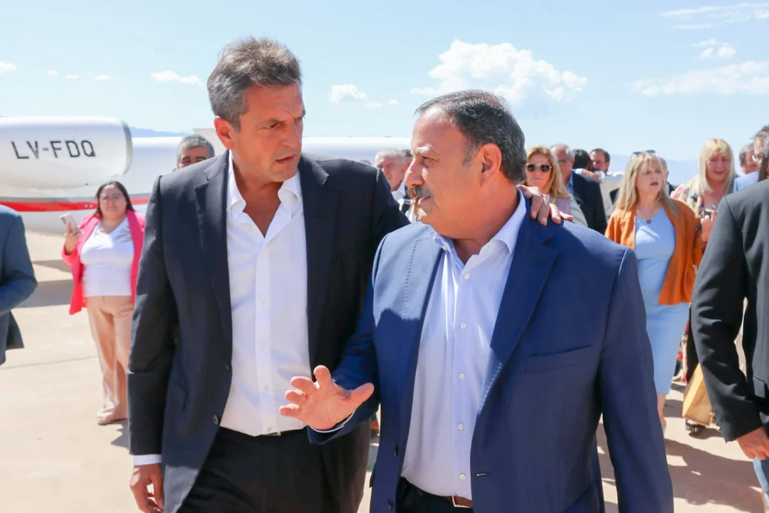 El gobernador de La Rioja sugirió que si gana Milei tendrá que renunciar