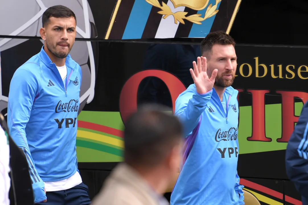 La Scaloneta con Messi (¿en cancha?) visita la altura de Bolivia