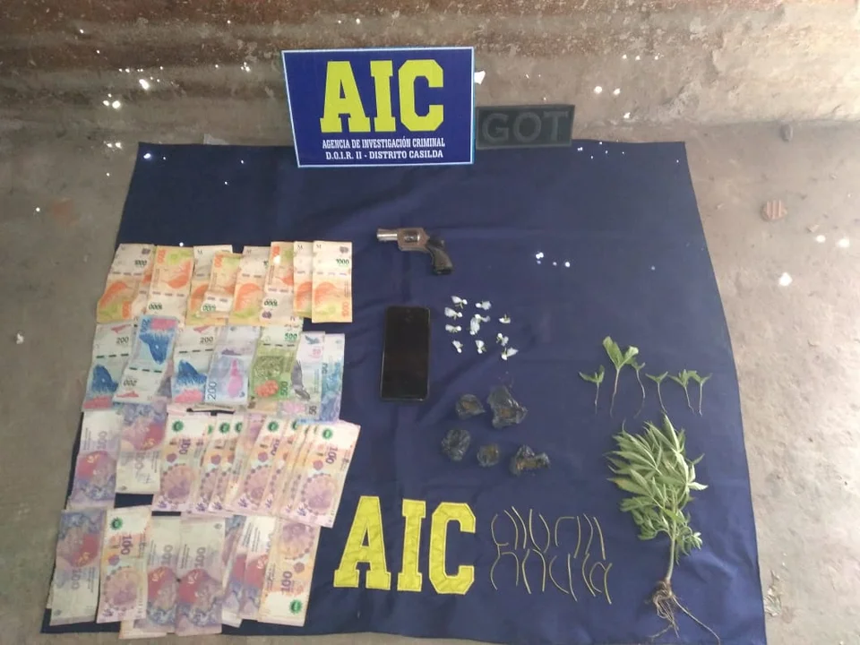Dos detenidos por abuso de arma y robo en allanamientos en Casilda