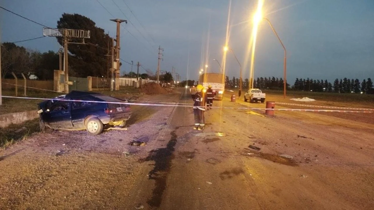 El siniestro vial se registró a la madrugada de este sábado. (Foto: Rosario3)