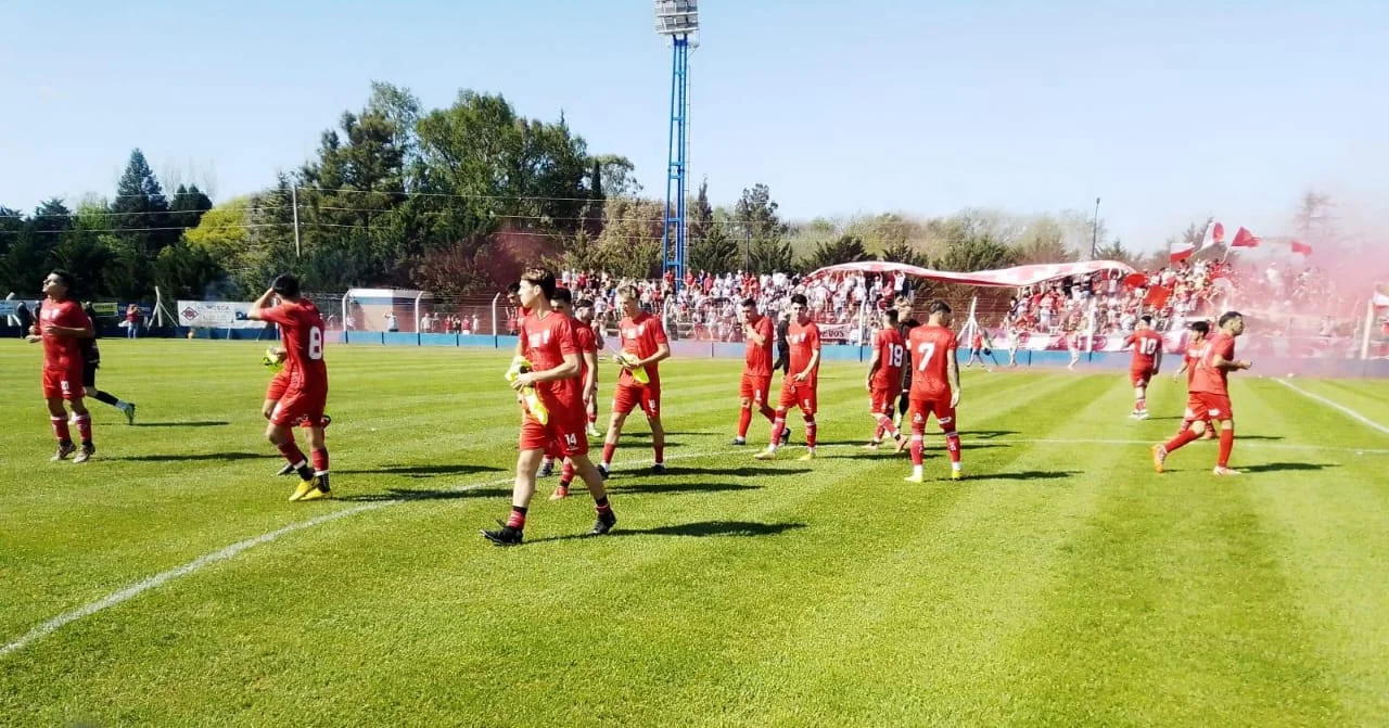 Belgrano se quedó con el primer partido