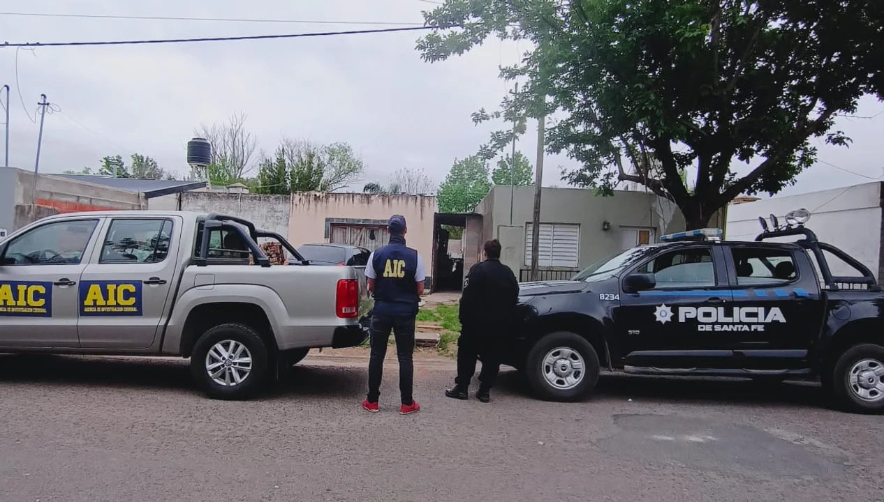 Detuvieron a la principal sospechosa y secuestraron dinero en un allanamiento en Arequito
