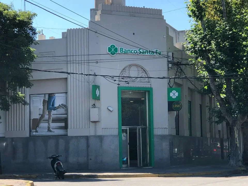 El próximo lunes los bancos no abrirán sus puertas