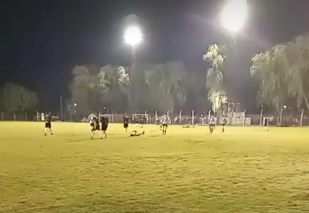 El campeón anual del torneo de reserva se definirá en un tercer partido