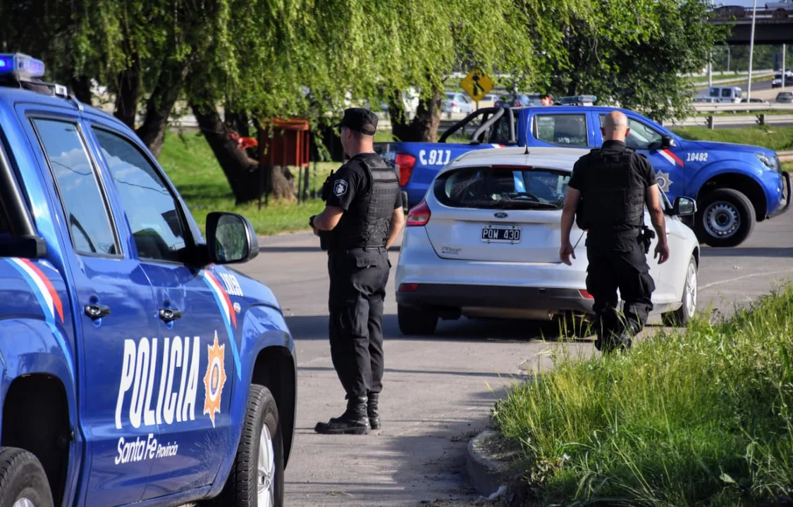 Zona oeste: se bajó de un remis y la mataron a balazos