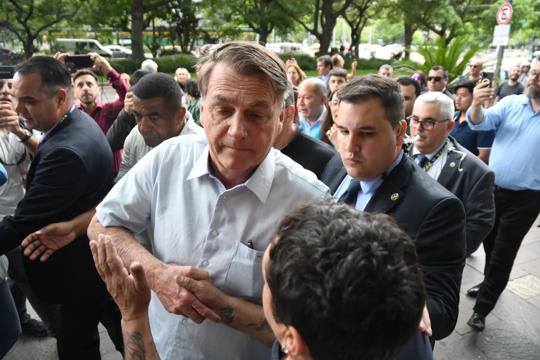 Bolsonaro visitó a Milei para hablar de "economía, seguridad y fútbol"
