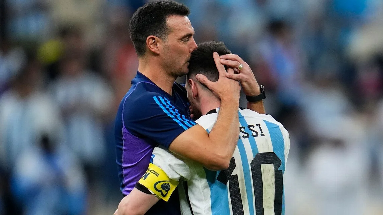 Scaloni: "No me extrañaría que Messi quiera jugar el Mundial 2026"