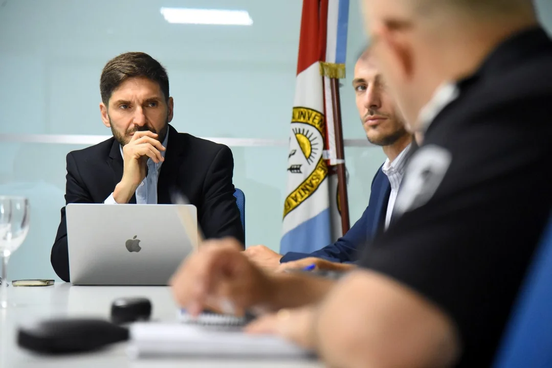 Kicillof apoyó a Pullaro y detectaron conexiones entre bandas de Santa Fe y Bs. As.