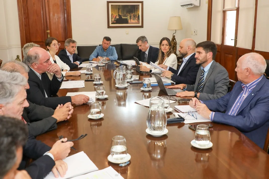 Pullaro aseguró que van a defender a la producción y a las economías regionales