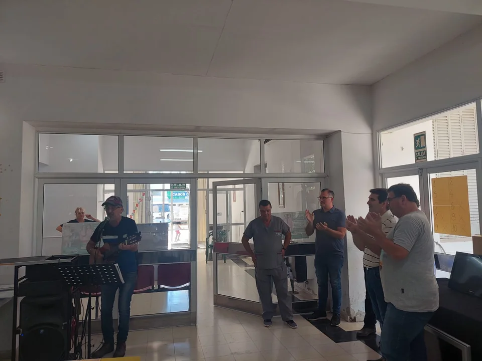 El Hospital San Carlos ya adquirió los televisores para sala 3