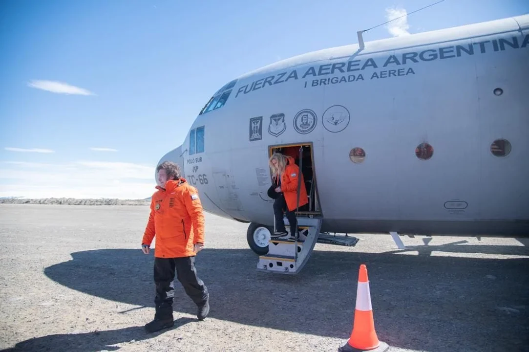 Milei llegó a la Antártida para impulsar un programa de control ambiental