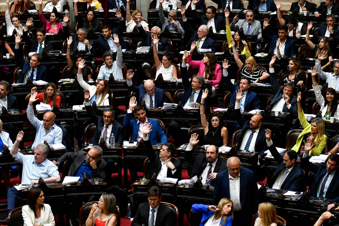 ¿Cómo votaron los diputados santafesinos?