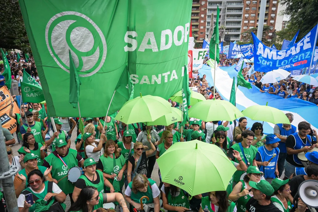 Contundente paro y movilización docente, aún sin novedades sobre nueva negociación