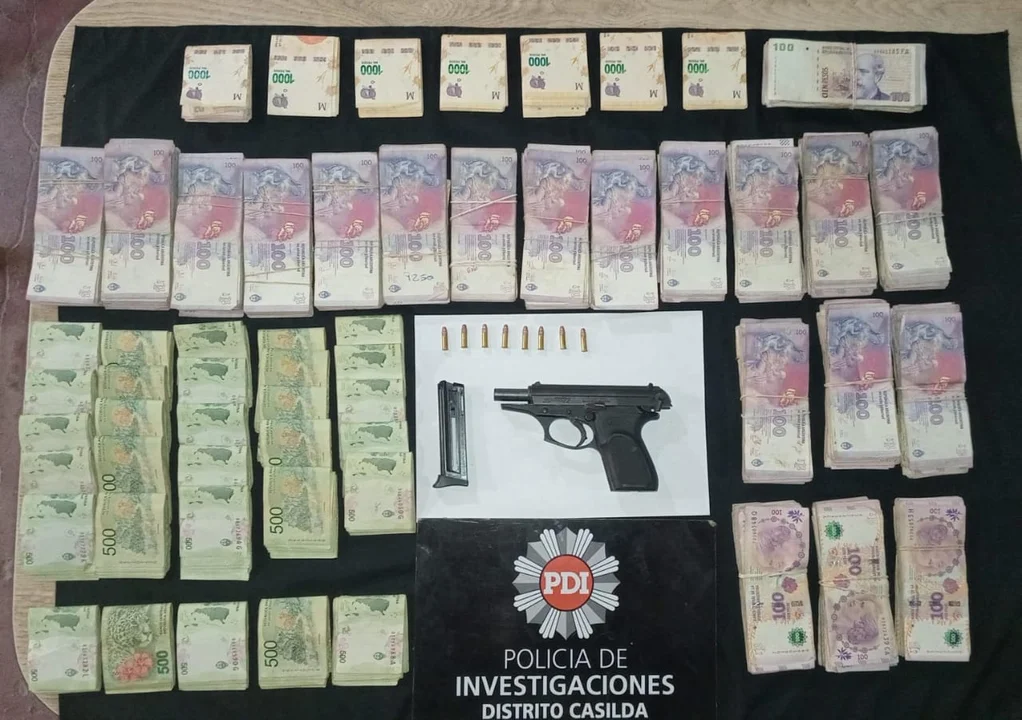 Clausuraron una chatarrería, se llevaron un detenido y secuestraron un arma de fuego